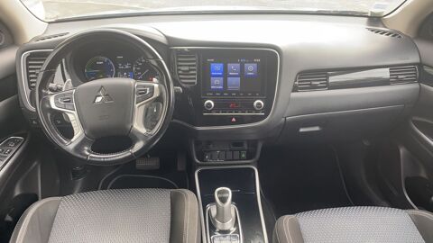 Outlander 2.4 MIVEC 208 Hybrid 4WD BVA6 Buisness 2020 occasion 33150 Cenon