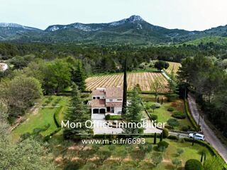  Propriété/château à vendre 6 pièces 250 m²