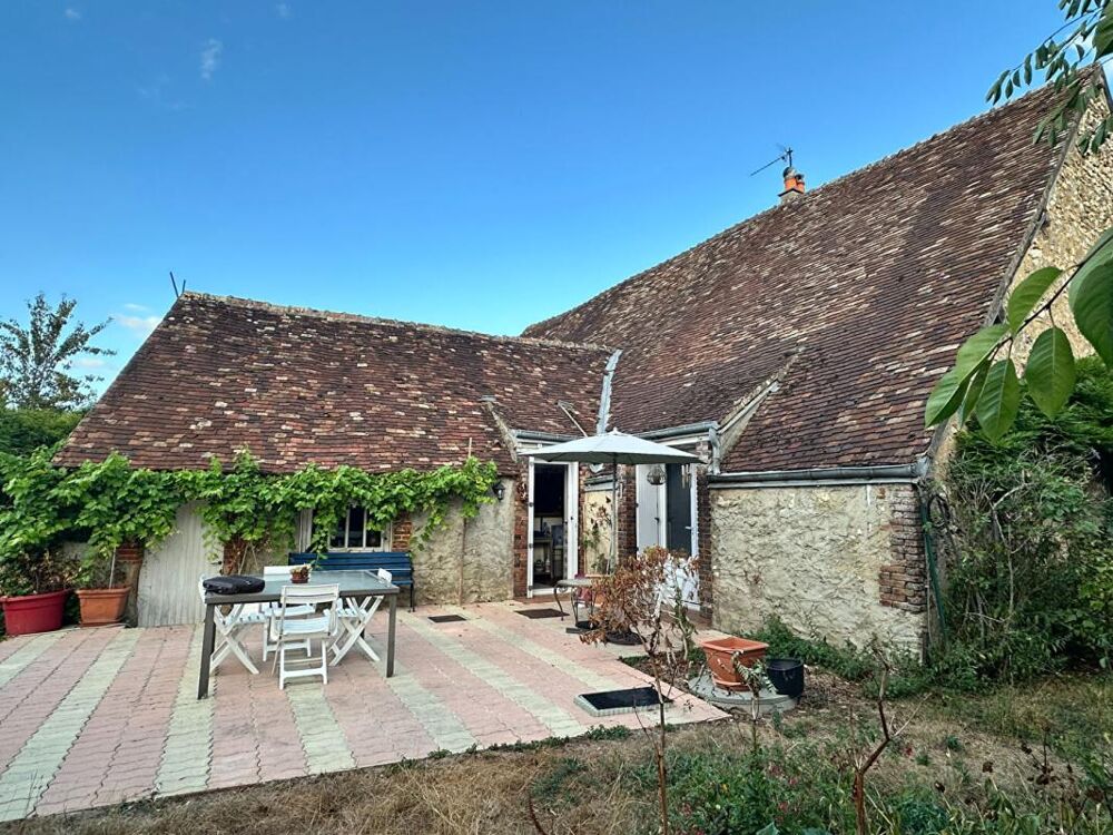 Vente Maison Maison Arcisses 8 pièce(s) 209 m2 Arcisses