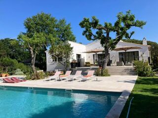  Villa à vendre 7 pièces 300 m²