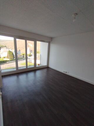  Appartement  louer 4 pices 88 m