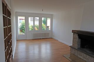  Maison � louer 6 pi�ces 140 m�