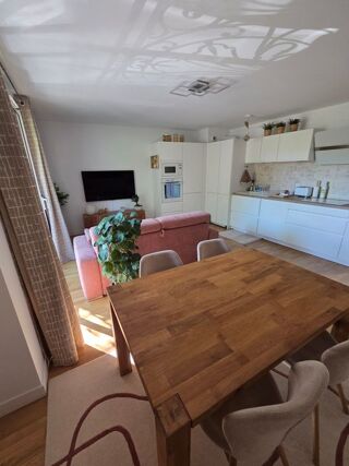  Appartement à louer 3 pièces 67 m²