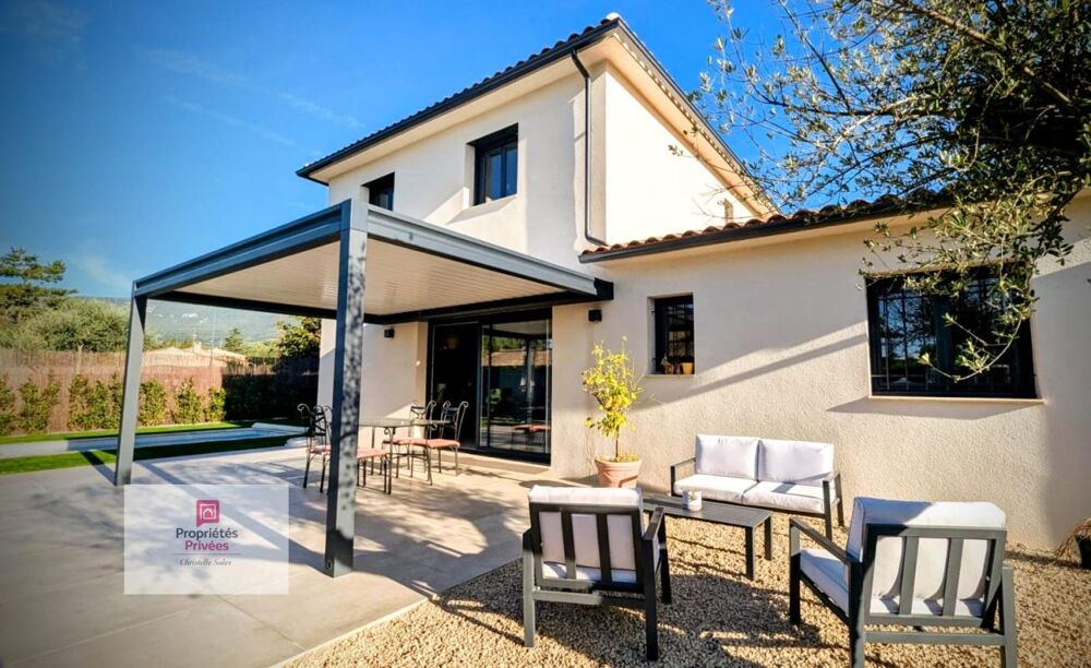 Vente Maison Villa 4 /5 pièces 114 m² 3  avec piscine ,et garage Fayence
