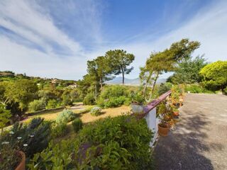  Propriété/château à vendre 5 pièces 167 m²