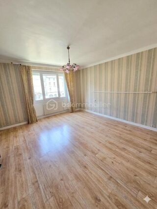  Appartement à vendre 6 pièces 136 m²
