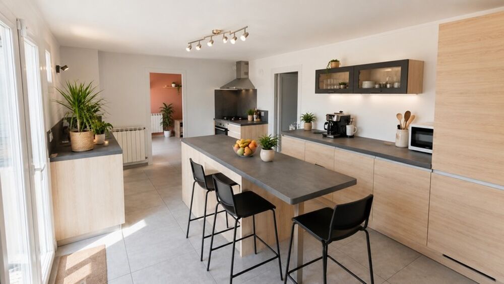 MAISON FAMILIALE 108,7 M²  4 CHAMBRES  SUITE PARENTALE  VÉRANDA 22 M²  TERRAIN 1 600 M²
