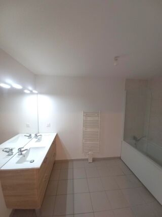  Appartement � louer 3 pi�ces 65 m�