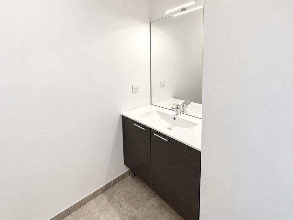 Location Appartement T2 avec parking et loggia à MARSEILLE Marseille 14