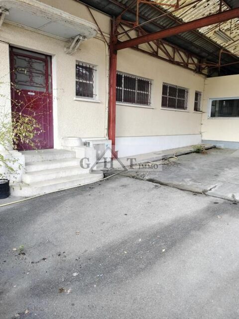   A VENDRE ENTREPOT BUREAUX 700 M² 