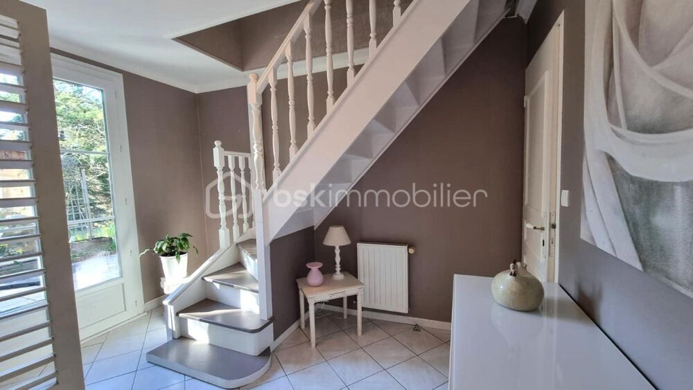 Vente Maison Maison de 164 m² avec piscine - CHEILLE Cheille