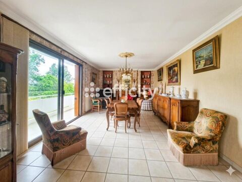   Maison en rangée Maison - 6 pièce(s) - 155 m²
