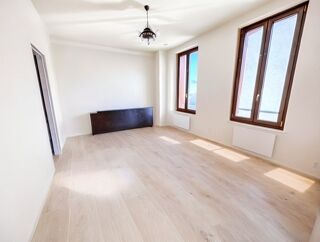  Immeuble � vendre 12 pi�ces 260 m�