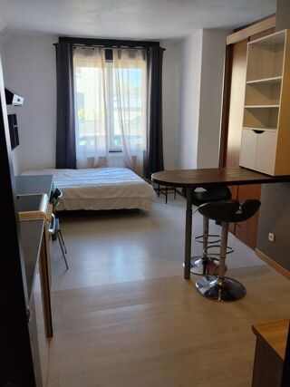  Appartement à louer 1 pièce 25 m²