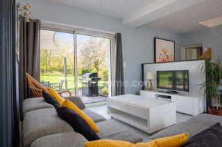  Propriété/château à vendre 8 pièces 235 m²