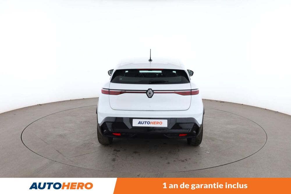 M&eacute;gane EV40 Standard Charge Equilibre 130 ch 2022 occasion 92130 Issy-les-Moulineaux