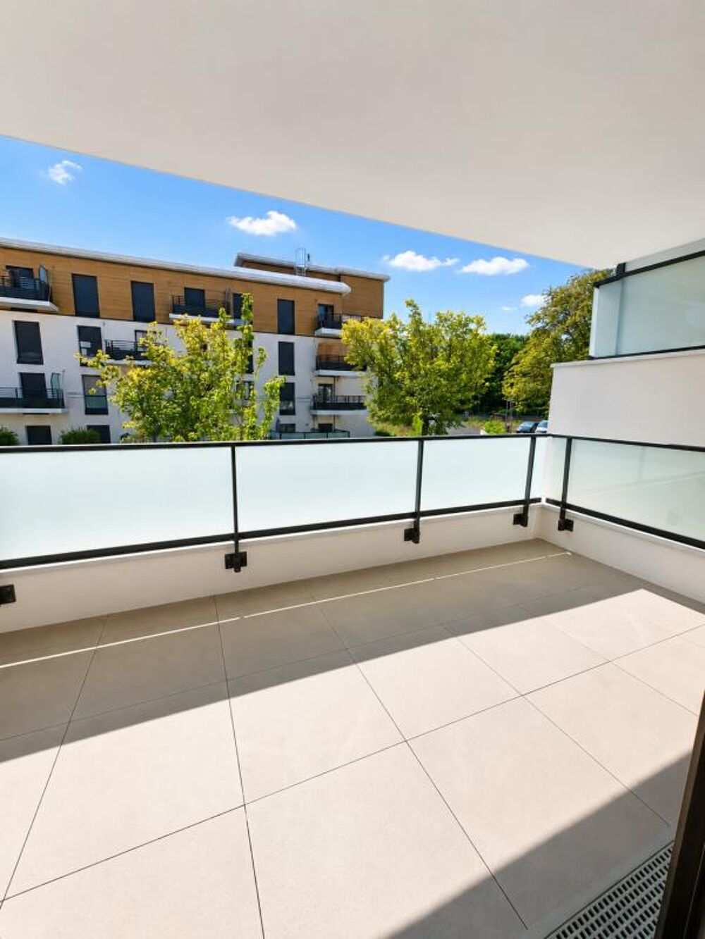 Vente Appartement 3 PIECES LUMINEUX AVEC BALCON Chatou