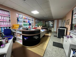  Immeuble � vendre 1800 m�