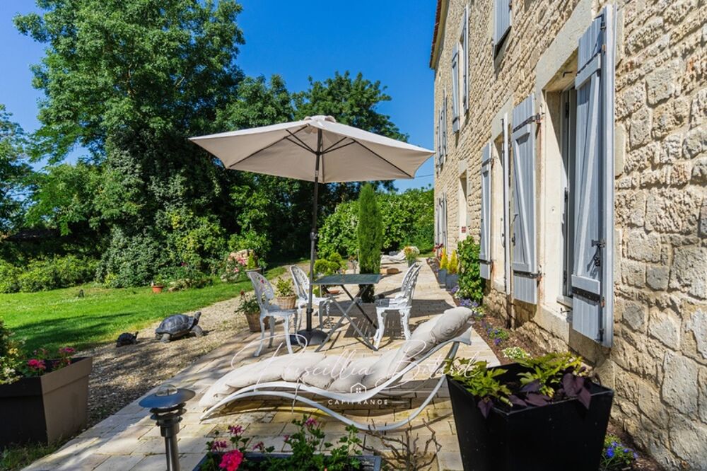 à vendre  Propriété/château Aigrefeuille-d'Aunis (17290)