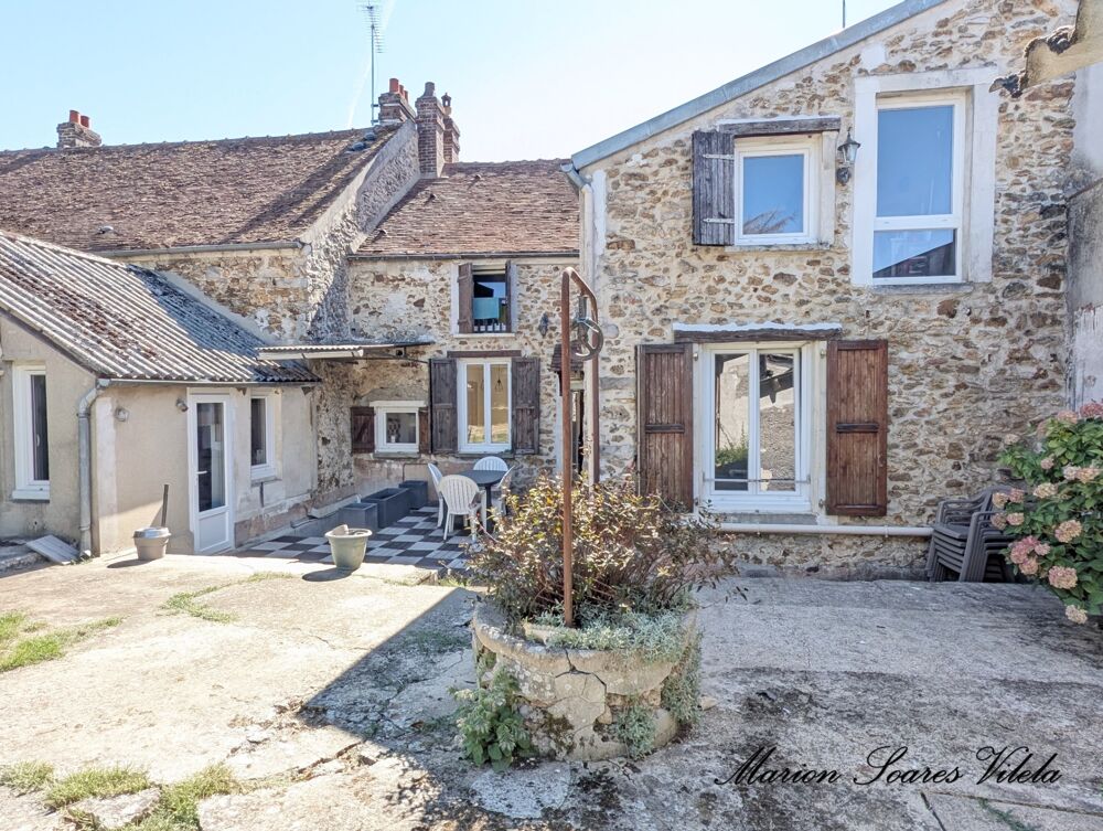 Vente Maison OZOUER-LE-VOULGIS – DU CHARME, DE BEAUX VOLUMES, 4 CHAMBRES ET UN JARDIN Ozouer le voulgis