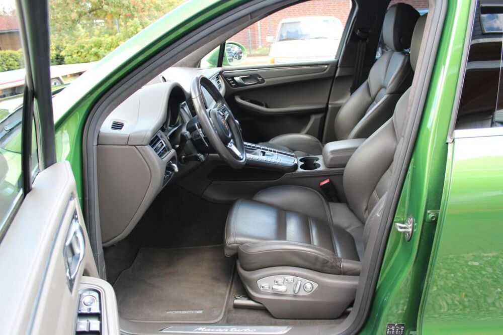 Macan Turbo – LED Jantes 21 Mamba Green Metallic 2e Main 2019 occasion 33000 Bordeaux