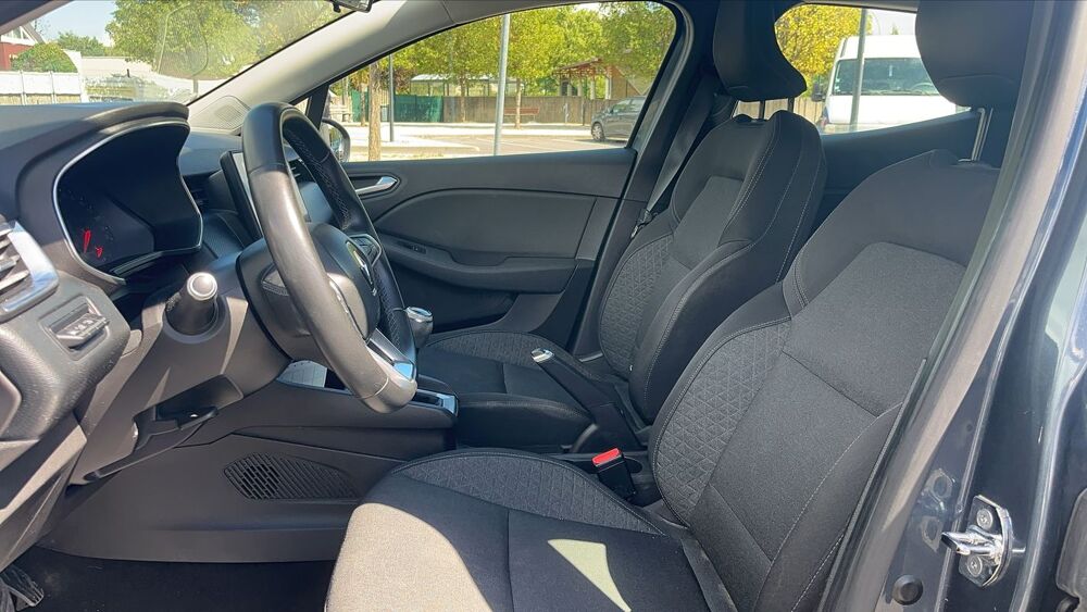 Clio 1.5 Blue dCi 85 Business 2020 occasion 45000 Orleans