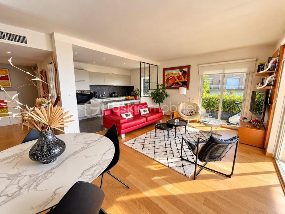 Vente Appartement CANNES OXFORD - APPARTEMENT 3 PCES 82M² -  VUE MER PANORAMIQUE - TERRASSE 28M² - CALME - PARKING Cannes