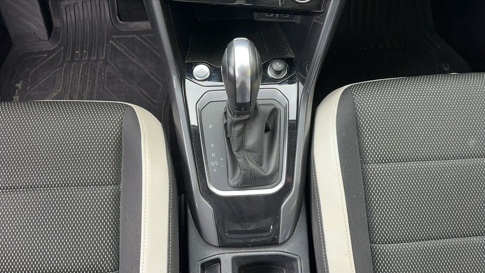 T-ROC 1.5 TSI 150 DSG7 Carat - Automatique Entretien constructeur 2021 occasion 78000 Versailles