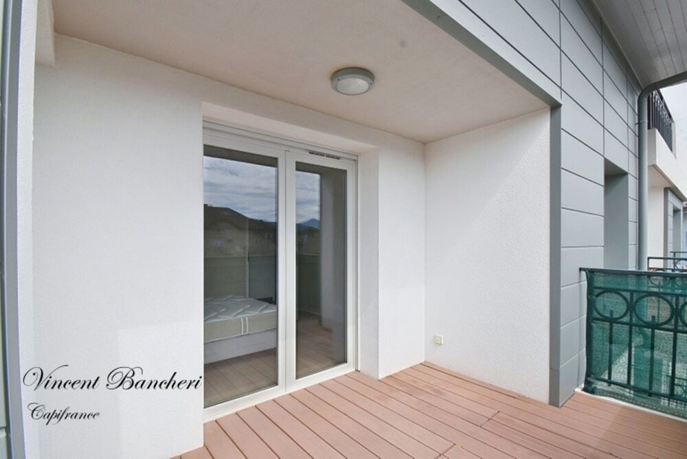 Vente Appartement Appartement à vendre 3 pièces REIGNIER (74) avec Terrasse, 2 places de parkings et cave Reignier