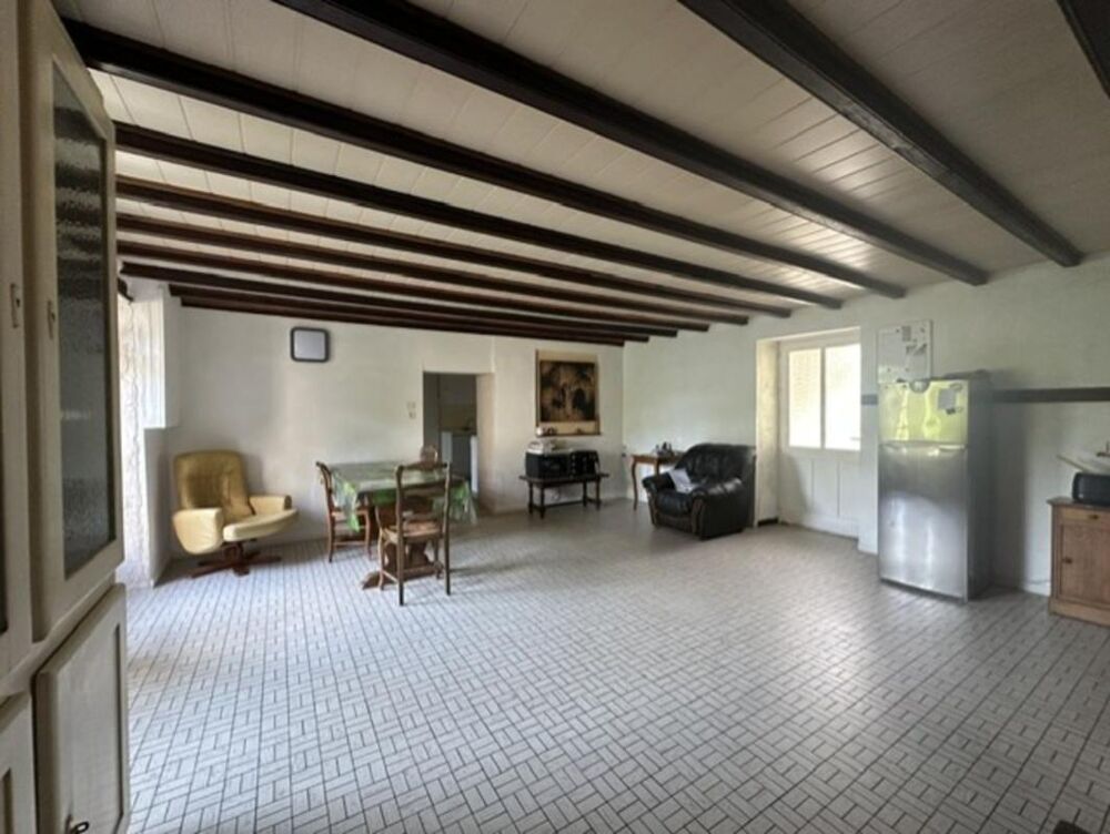 Vente Maison Aubigny-Les Clouzeaux, maison en pierre 212 m² charme champêtre avec env. 5900 m² de parc Aubigny les clouzeaux