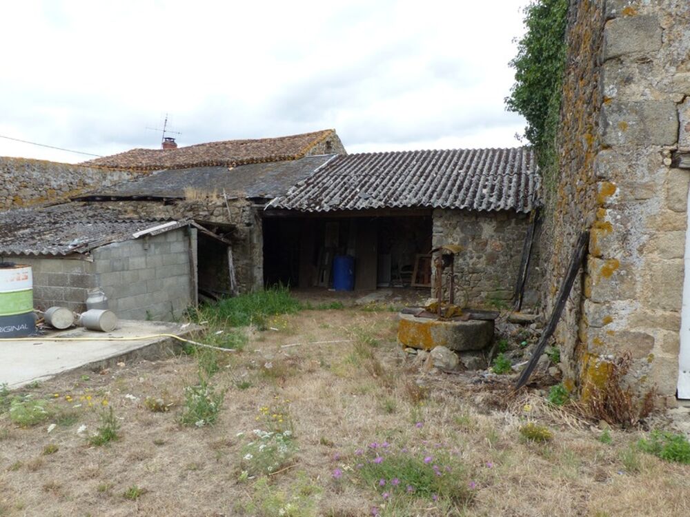 BATIMENTS DE FERME A VENDRE GOURGE (79) TERRAIN 5367 m²