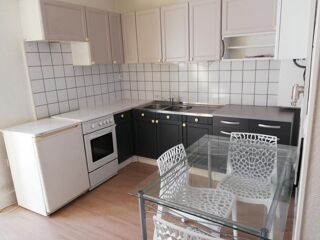  Appartement à louer 2 pièces 50 m²