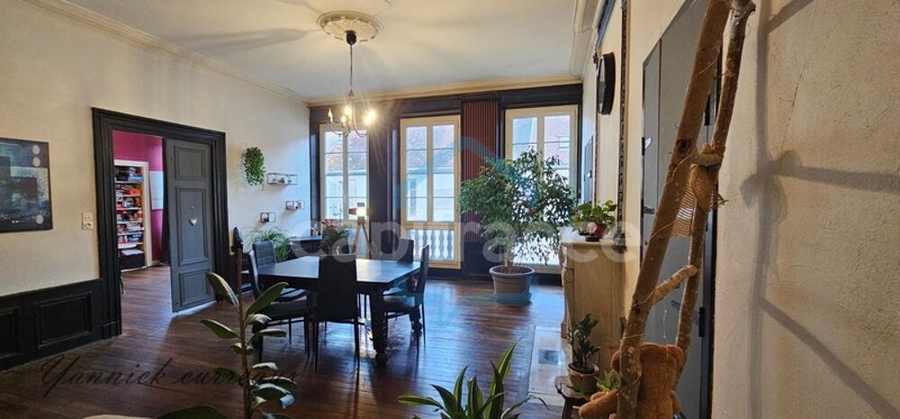 Appartement de charme et au Centre-ville dAuxonne