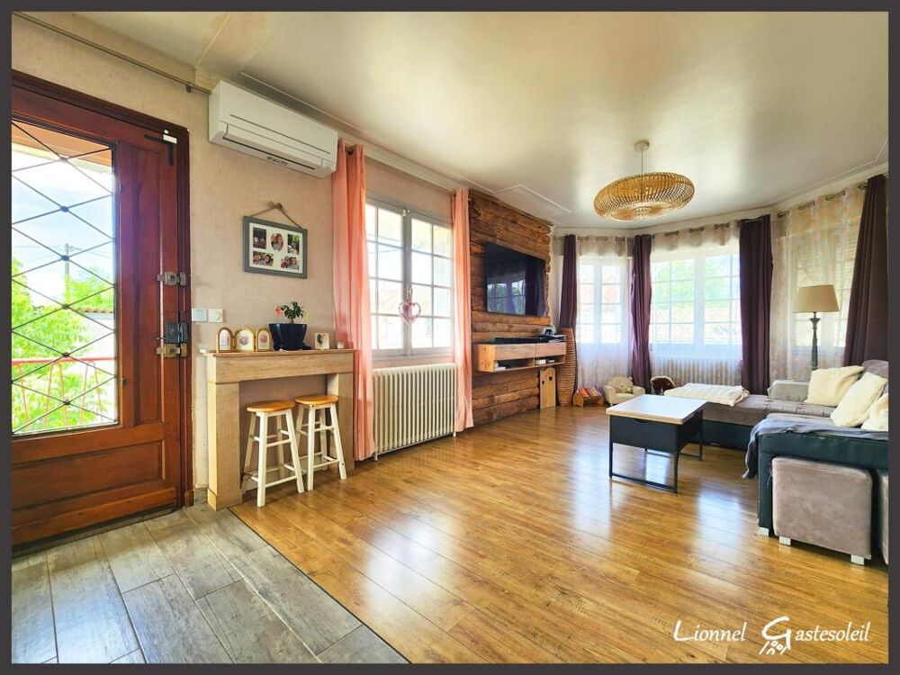 Maison sur deux niveaux 5 chambres Garages à vendre sur la commune de PINEUILH (33)