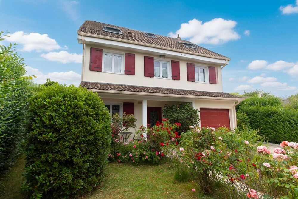 Maison Le Plessis Pate 7 pièce(s) 158 m2