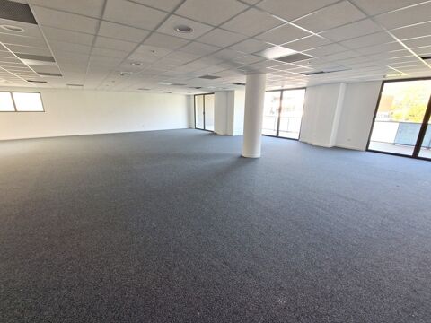   A louer, Bureau, 200 m², Saint Isidore, Plaine du Var, Nice 06200, Alpes-Maritimes 
