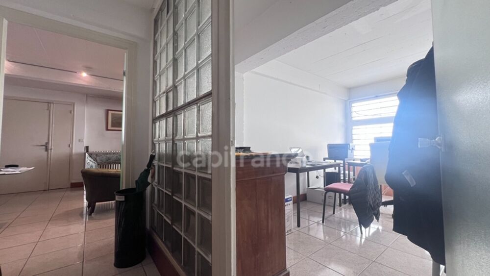 Dpt Finistère (29), à vendre QUIMPER quartier centre - Appartement T4 situé au rez-de-chaussée de 70 m² Habitable - Garage