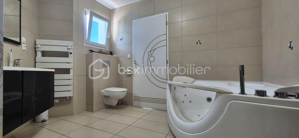 � vendre  Propri�t�/ch�teau Saint-Lon-les-Mines (40300)