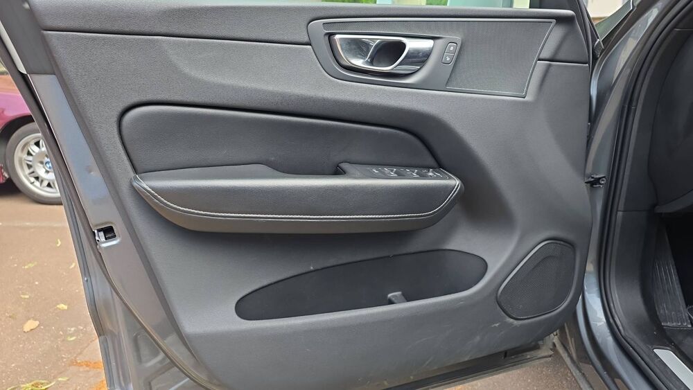 XC60 II 2.0 D4 190 Geartronic8 R-Design - Automatique Toit ouvran 2018 occasion 10000 Troyes