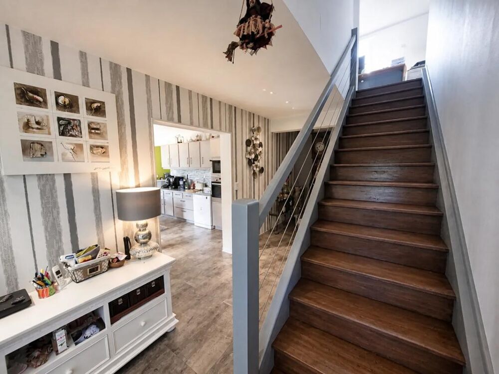 Vente Maison Maison de 7 pièces de 221 m² à Saint-Mathieu Saint mathieu