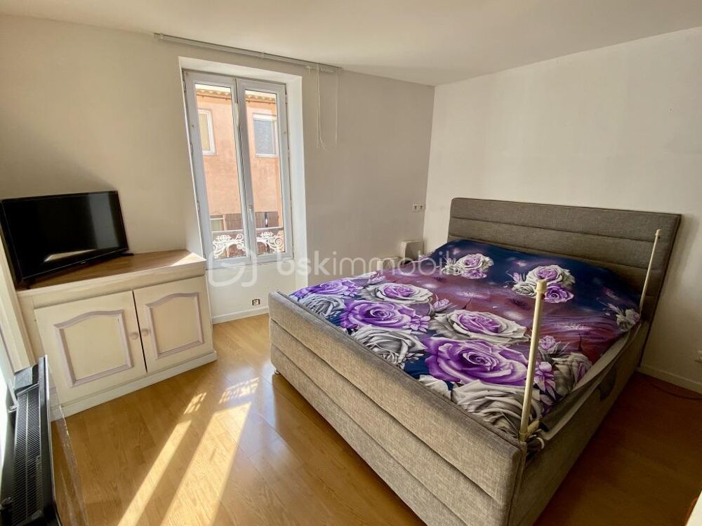 Maison de 103 m2 située en plein coeur du village - 6 pièces  fort potentiel d'aménagement