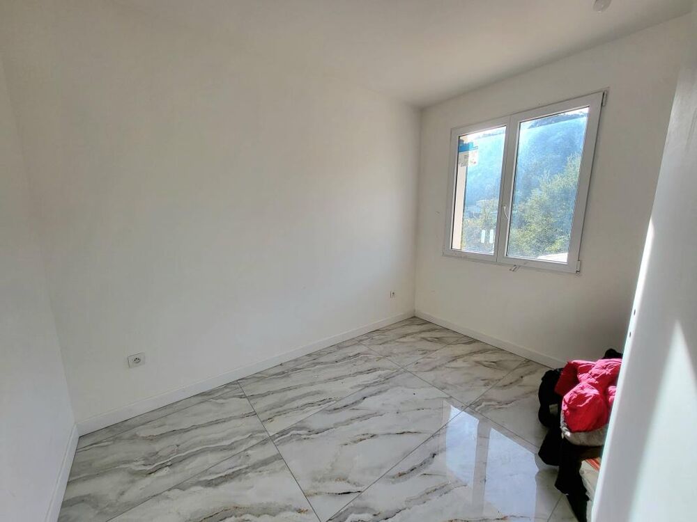 � vendre  Maison Tourrette-Levens (06690)