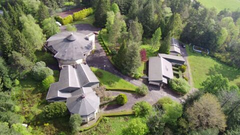   Ensemble immobilier  3700 m� Maison - 15 + pi�ce(s) - 3712 m�