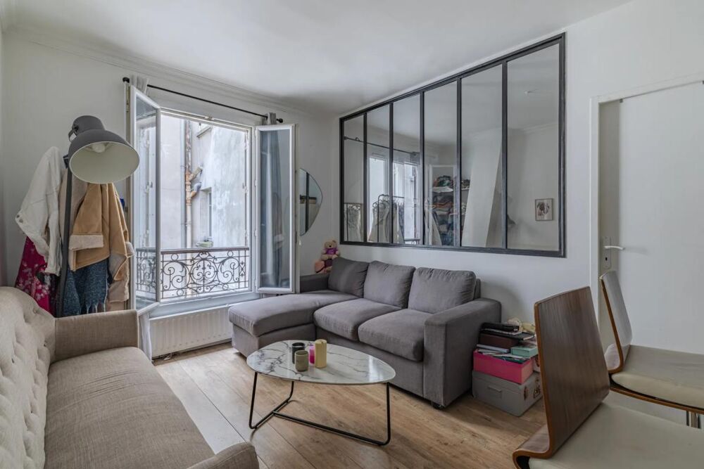 Appartement 2 pièces 31 m² · à Paris 18 · 31 m² · 284 000 €