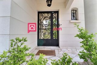  Maison  vendre 7 pices 260 m