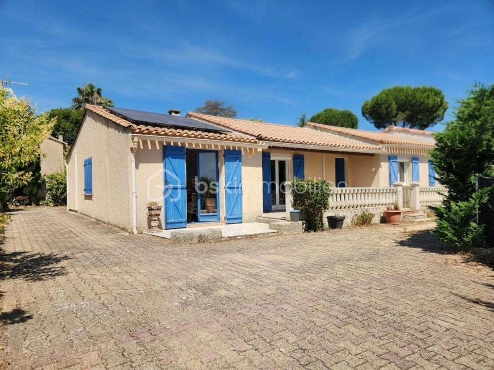 Ensemble immobilier à Tourbes : 3 logements (172 m² habitables), piscine et garage