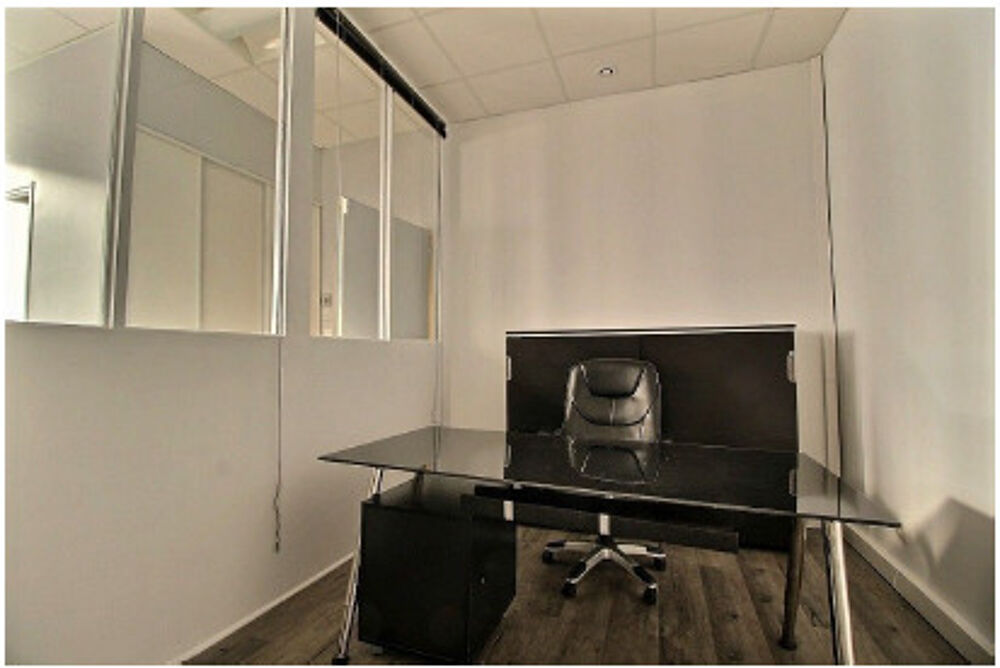   Bureaux de 95 m² à louer Paris 10