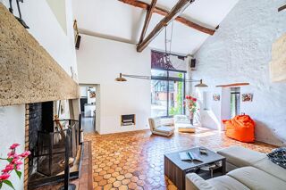  Proprit/chteau  vendre 10 pices 212 m