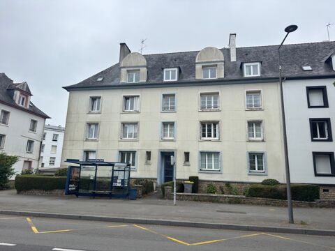   BREST, PLACE DD STRASBOURG, RARE, APT T2, BAIGNOIRE, GARAGE, CAVE, FAIBLES CHARGES, DERNIER ETAGE Appartement - 2 pi�ce(s) - 58 m�