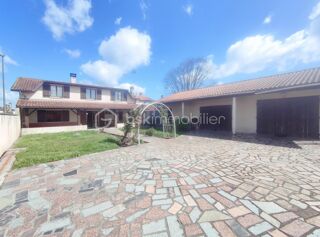  Maison  vendre 8 pices 175 m